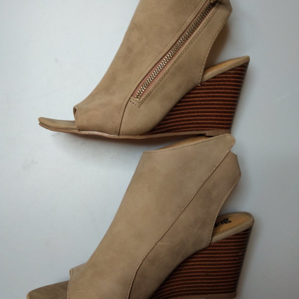 BRASH TAN SUEDE HEELED SANDAL BOOT - Picture 6 of 8
